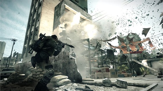 Bojit v Battlefieldu 3 je asto plné dýmu a explozí