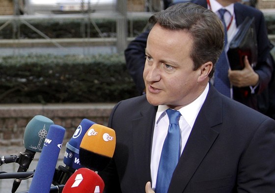 Britský premiér David Cameron na summitu v Bruselu.