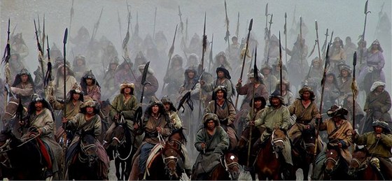 Mongolové dokázali bhem sedmdesáti let ovládnout vtinu Asie, na japonské behy vak nikdy nedosáhli. Ilustraní foto z filmu Mongol - ingischán