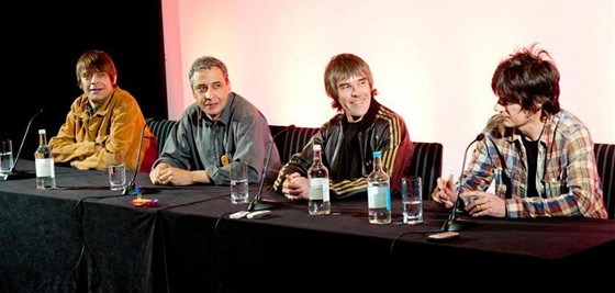 Stone Roses pi setkání s novinái (íjen 2011)