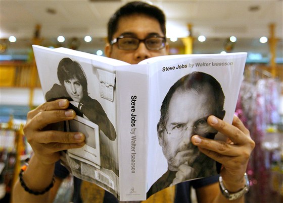 Vztah Stevea Jobse k operanímu systému Android veejn odhalil ivotopis