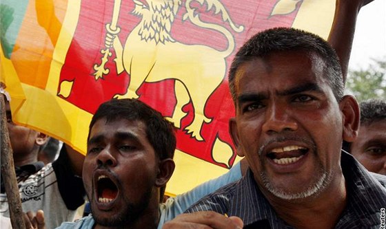 Sinhálci ped dvma lety slavili konec války. Nkteré souvislosti vak vyplývají na povrch a nyní