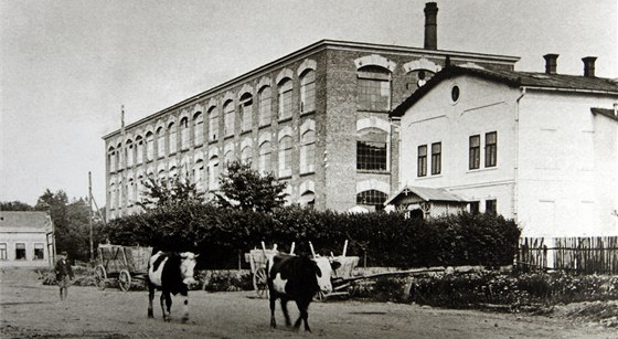 Baova továrna u nádraí v letech 19101915