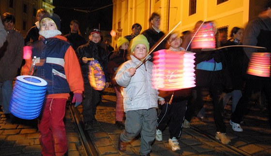 Dívka se ztratila z lampionového prvodu (ilustraní foto).