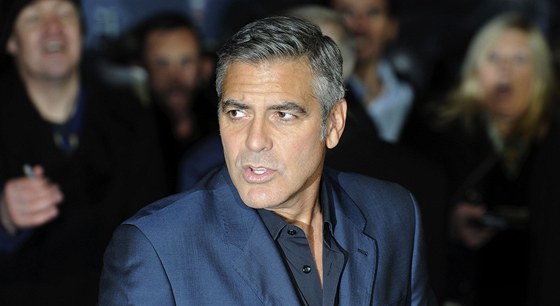 George Clooney v Londýn na slavnostním uvedením svého filmu Beznové Idy