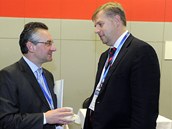 Ministr zemdlstv Petr Bendl na kongresu ODS s europoslancem Janem Zahradilem.
