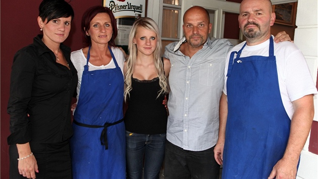 f a rodina Kuovch, kter vybudovala a provozuje restauraci U Zbhlka v ist u Litomyle.  