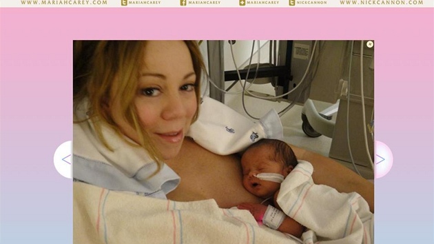 Mariah Carey zídila stránku, na kterou umístila fotky svých dtí od narození