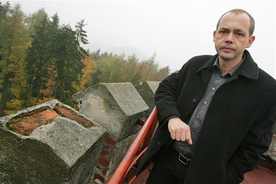 Karlovarský primátor Petr Kulhánek (KOA) zvauje rezignaci.