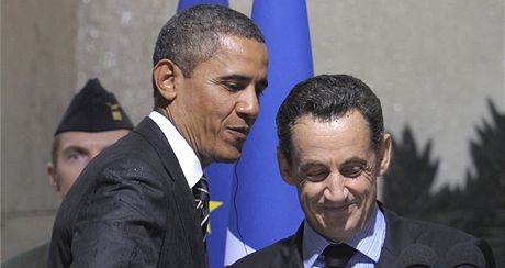 Nicolas Sarkozy s Barackem Obamou na setkání G20 ve francouzském Cannes