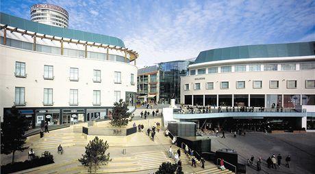 Jedna ze staveb britsk architektonick kancele Benoy, Bullring v