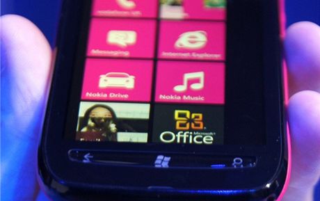 Nokia Lumia 710