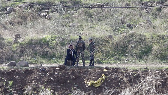 Syrská armáda na hranici s LIbanonem (1. listopadu 2011)