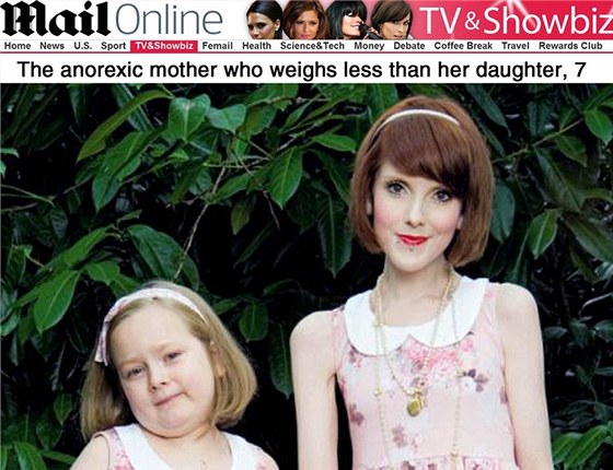 Anorektika Rebecca Jonesová váí mí ne její sedmiletá dcera Maisy.
