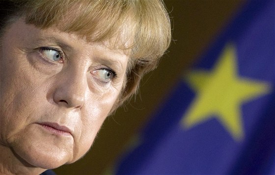 Jednou z nejvýraznjí tváí v eení ecké krize je nmecká kancléka Angela Merkelová. Její zem patí mezi nejvtí vitele zadlueného ecka.