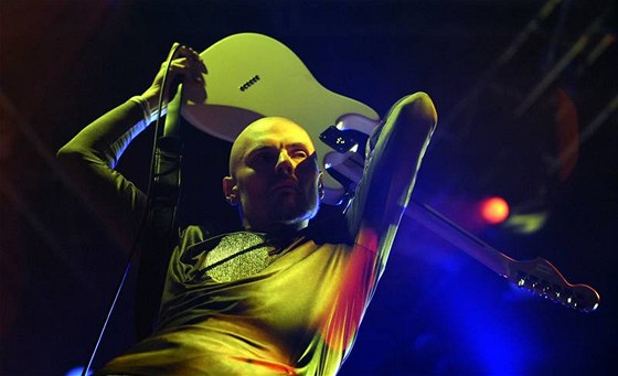 Leader Smashing Pumpkins Billy Corgan pi koncert v rámci Zeitgeist Tour,