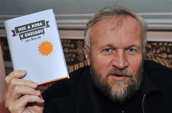 Jan Novák pedstavil svou novou knihu Hic a kosa v Chicagu.