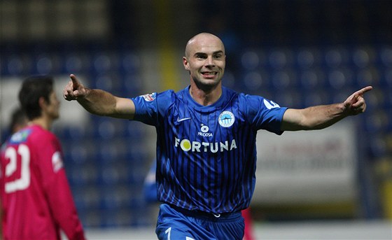 STOVKA. Fotbalista Liberce Jan Nezmar se stal lenem Klubu ligových kanonýr.