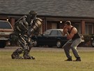 Z filmu Ocelov pst: Hugh Jackman jako vyslouil boxer Max trnuje robota pro
