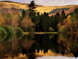 Oblast údolí Glen Coe je synonymem pro Skotskou Vysoinu. Pvaby horských údolí...