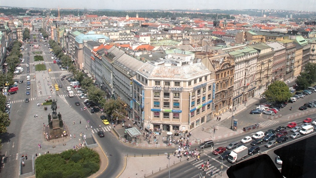 Roh Václavského námstí a Washingtonovy ulice. 