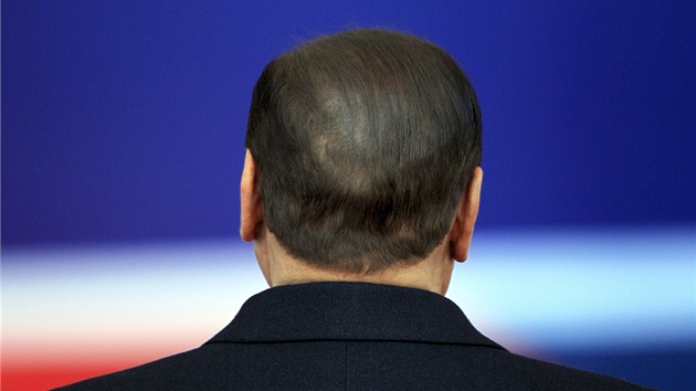 Italský premiér Silvio Berlusconi (5. listopadu 2011)