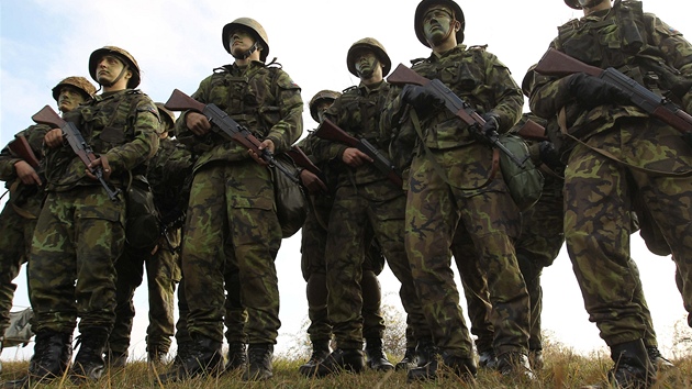 Ve výcvikovém prostoru Březina na Vyškovsku bude armáda nadále cvičit nové... Ve výcvikovém prostoru Březina na Vyškovsku bude armáda nadále cvičit nové...
