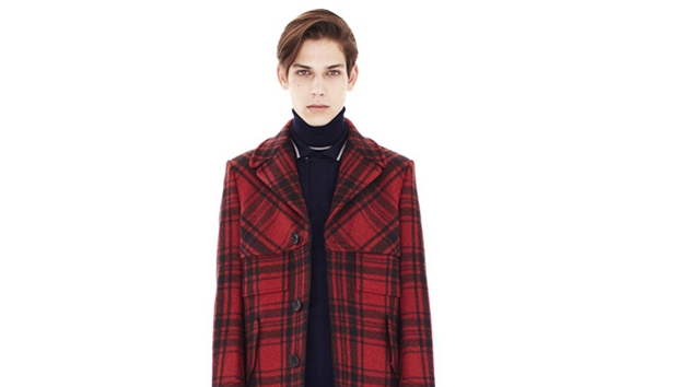 Trendy pánská móda: kabáty v barv (Balenciaga)