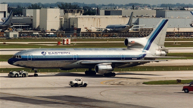 Lockheed L1011 Tristar. Stejný typ letounu havaroval v Everglades