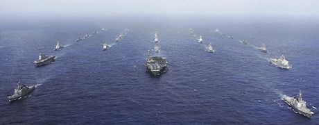 Americké vojenské cviení v Tichém oceánu