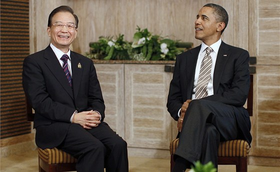 ínský premiér Wen ia-pao pi schzce s americkým prezidentem Barackem Obamou