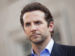 estaticetiletý Bradley Cooper se stal pro rok 2011 nejvíce sexy muem. Podle...