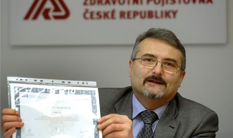 editel VZP Pavel Horák ukázal novinám balík akcií projektu IZIP (28.