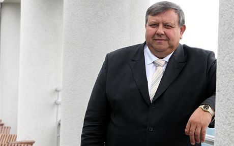 Stanislav Miák povede Zlínský kraj i v dalím funním období. Hejtmanem je od roku 2008.