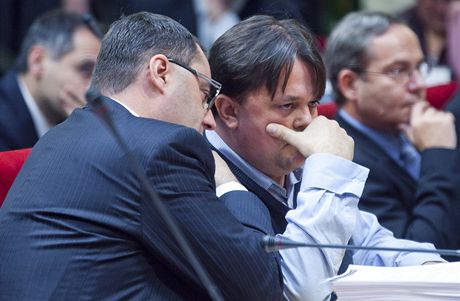 Bohumil Zoufalík spolu s Borisem astným (vlevo) na jednání praského zastupitelstva v listopadu 2011.