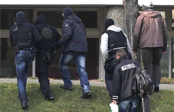 Nmecká policie zasahuje na nádraí v Karlsruhe (ilustraní foto)