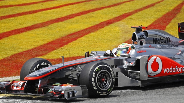 Z DRUHÉ ADY. Lewis Hamilton z McLarenu zajel v kvalifikaci tvrtý nejrychlejí