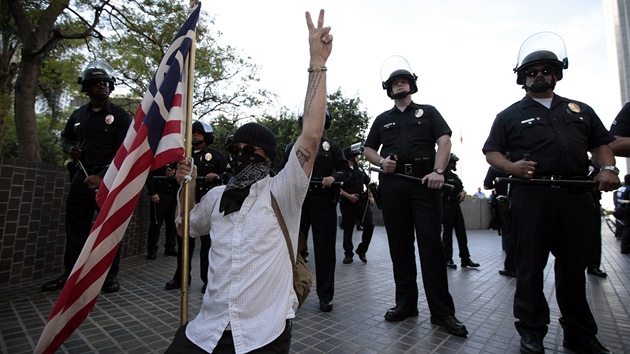 Protesty antikapitalist v Los Angeles (17. listopadu 2011)