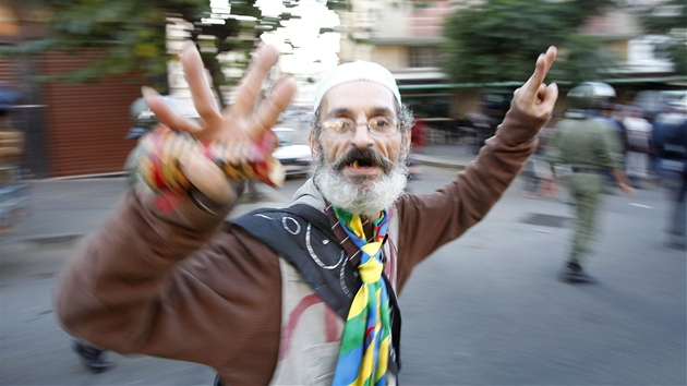 Ne vichni se z voleb v Maroku radovali. Na snmku je Maroan, kter proti nim protestuje v Casablance (27. listopadu 2011)