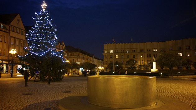 Vánoním strom na Masarykov námstí v Hradci Králové