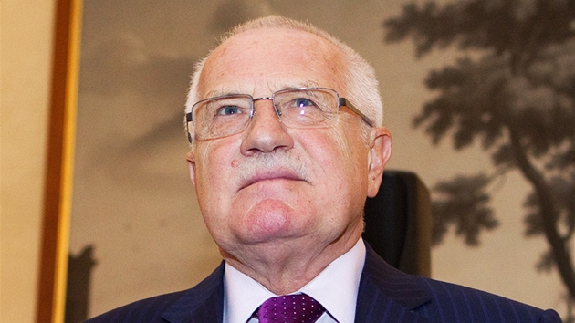 Prezident Vclav Klaus pedstavil v Movn Praskho hradu svou novou knihu Evropsk integrace bez iluz (23. listopadu 2011)