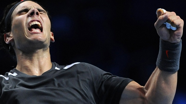 HOTOVO! Rafael Nadal slaví vítzství nad Mardym Fishem v utkání Turnaje mistr