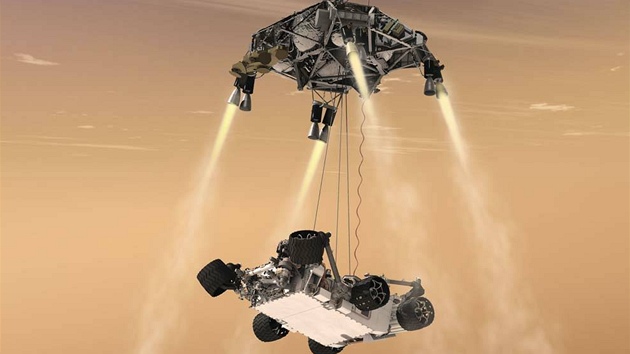 Pistn voztka Curiosity na povrchu Marsu na ilustraci. Vzhledem k hmotnosti vozidla nen mon postup na padku vyuit napklad u mench voztek Spirit a Opportunity. 