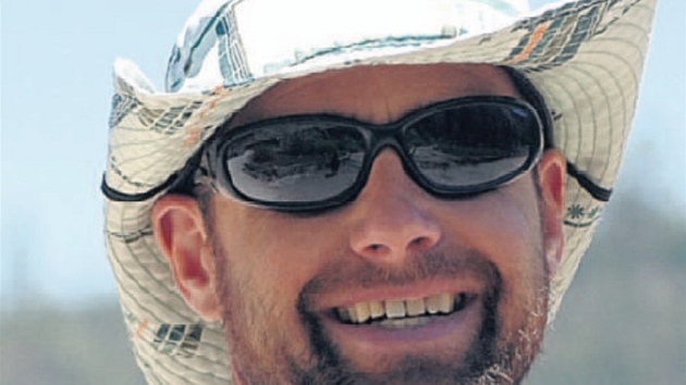 Američan Brett Whitley pochází z Kalifornie. Je mu 39 let má rád dobré lidi. Američan Brett Whitley pochází z Kalifornie. Je mu 39 let má rád dobré lidi.