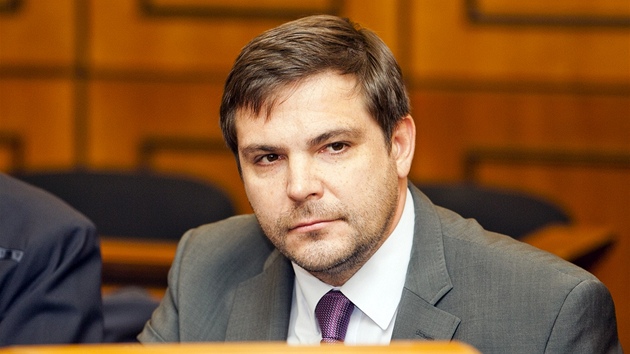 Pražský exnáměstek Karel Březina (ČSSD) si právě vyslechl osvobozující verdikt Pražský exnáměstek Karel Březina (ČSSD) si právě vyslechl osvobozující verdikt
