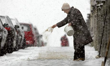 Podle meteorolog to bude v následujících dnech klouzat. idii a chodci by proto mli dávat pozor. Ilustraní foto