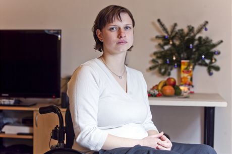 tyiadvacetiletou Veroniku Dufkovou upoutala dopravní nehoda na invalidní