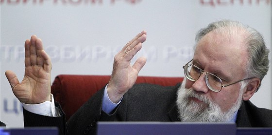 Pedseda ruské centrální volební komise Vladimir urov(9.prosince 2011)