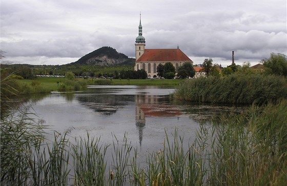 Mostecký pesunutý kostel Nanebevzetí Panny Marie