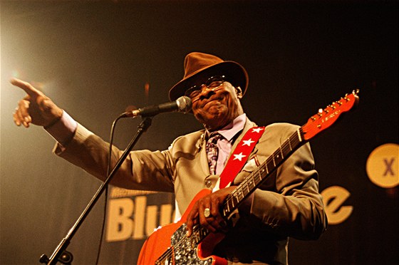 V roce 2005 byl Hubert Sumlin hlavní hvzdou umperského festivalu Blues Alive